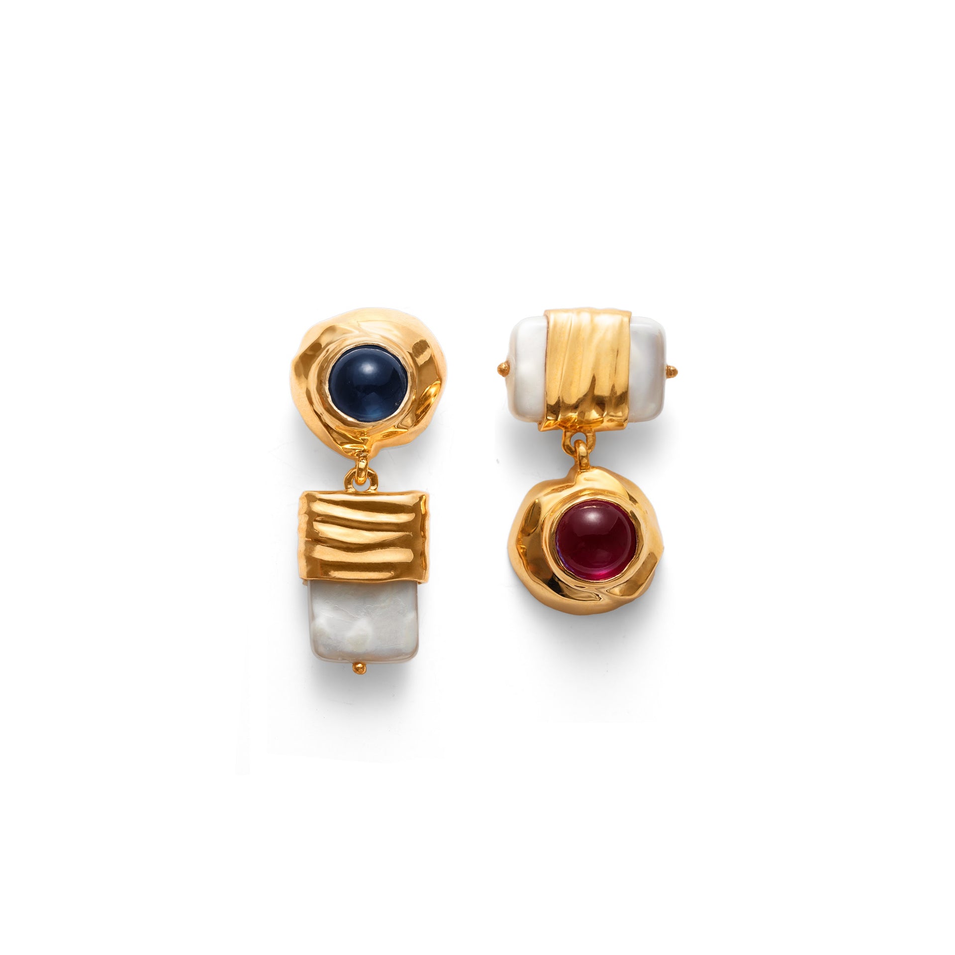 MISMATCHED EARRINGS WITH CABOCHON AND PEARL