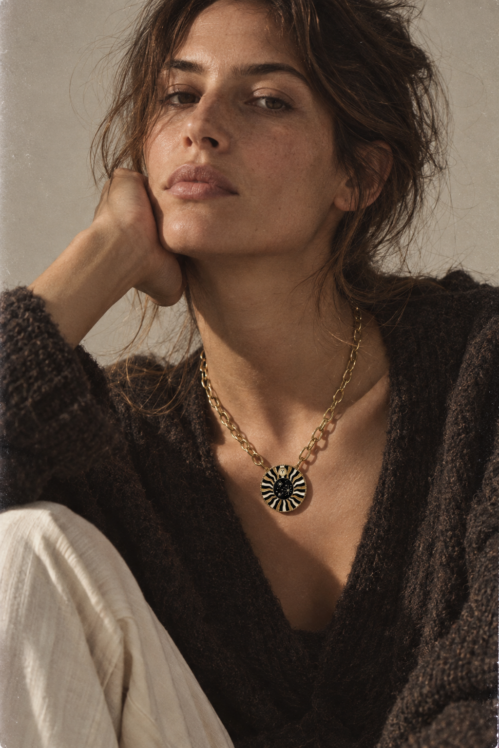 THE ASTRO WHEEL necklace black